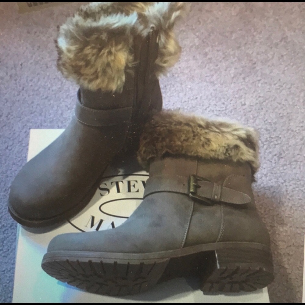 Steve Madden Furry Boots Size 10